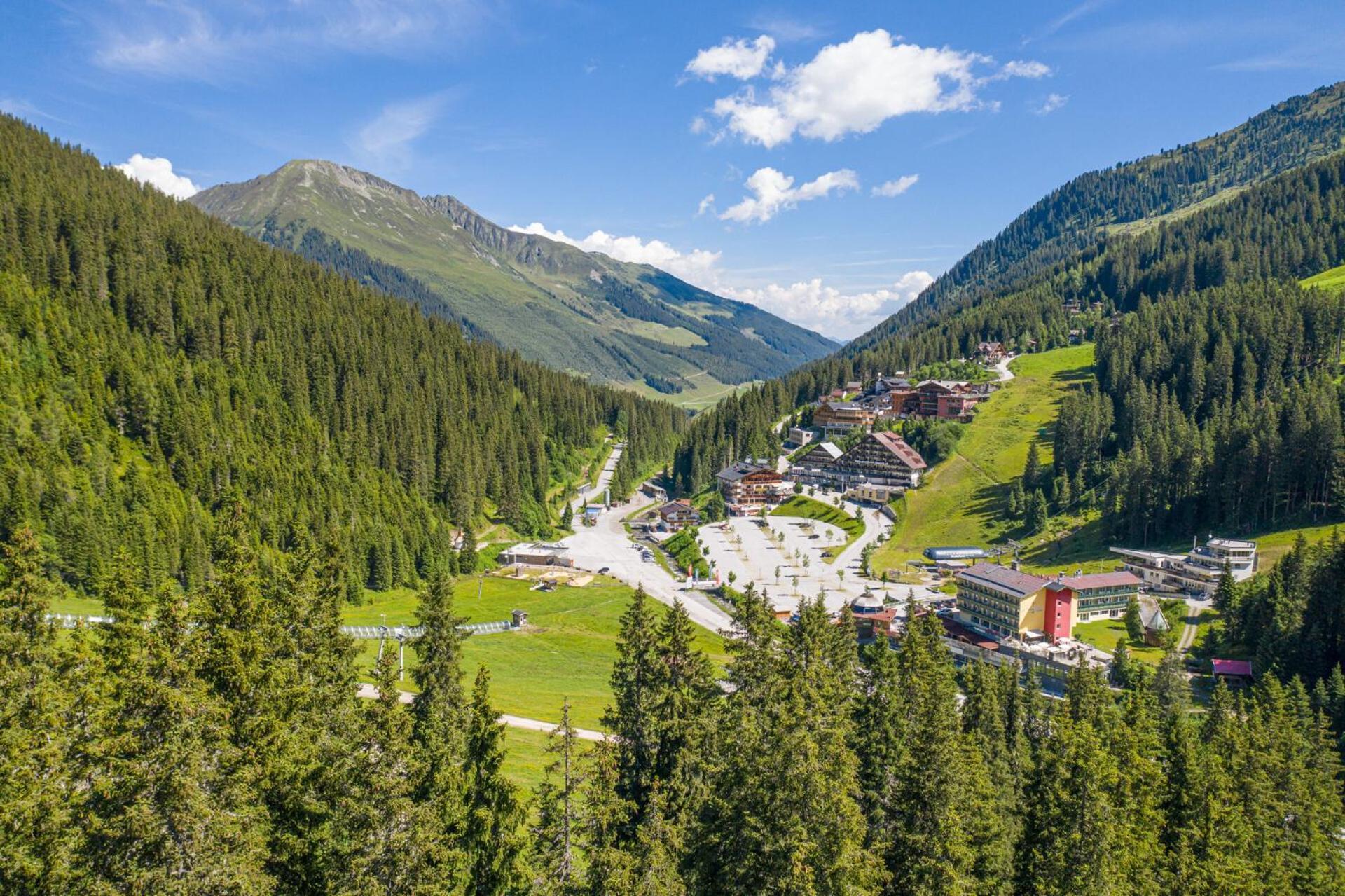 Haus Martina Im Skigebiet - Ohne Verpflegung Hotel Hochfugen Exterior photo