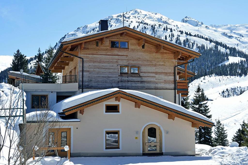 Haus Martina Im Skigebiet - Ohne Verpflegung Hotel Hochfugen Exterior photo