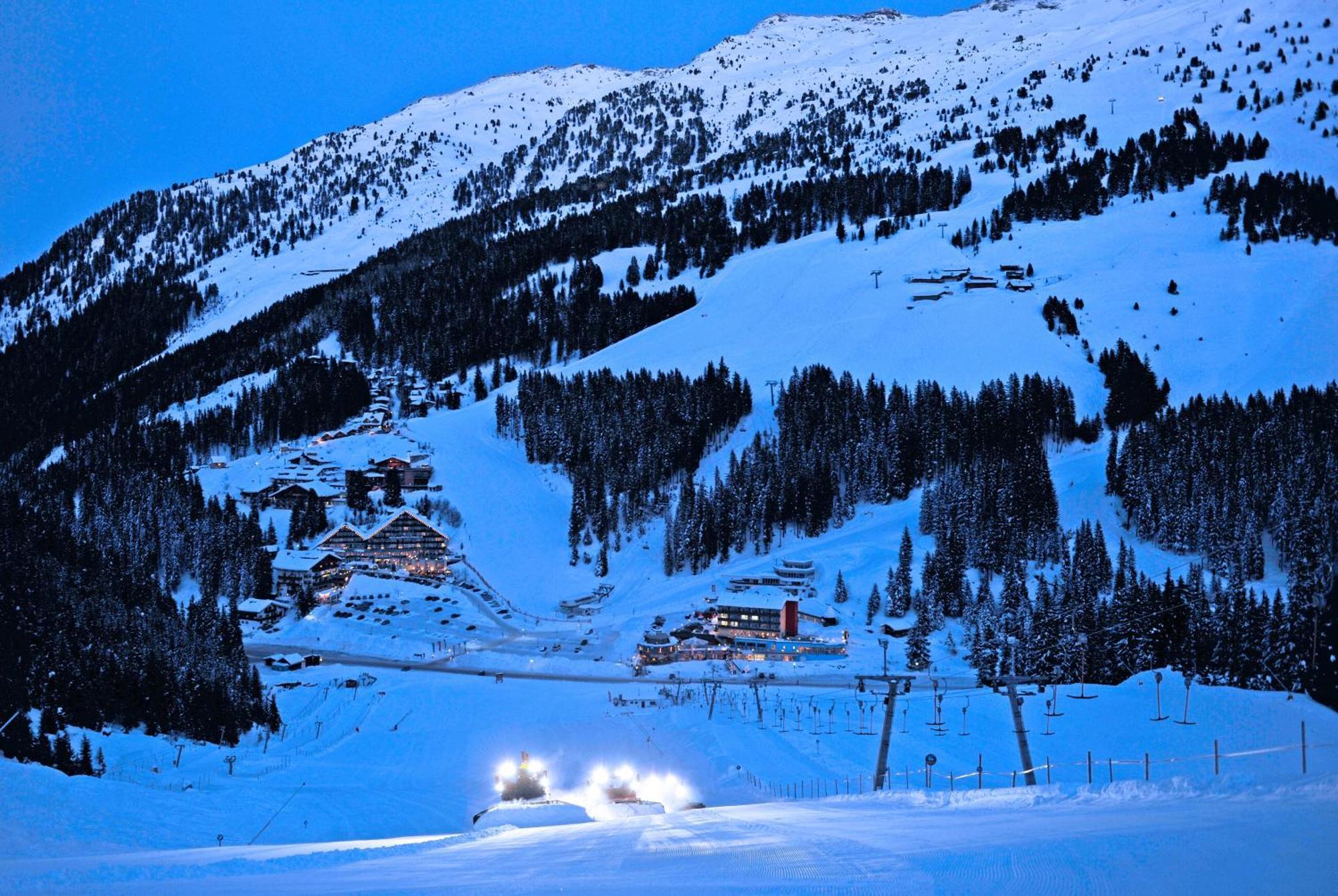 Haus Martina Im Skigebiet - Ohne Verpflegung Hotel Hochfugen Exterior photo